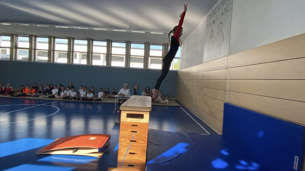 Strecksprung vom Kasten