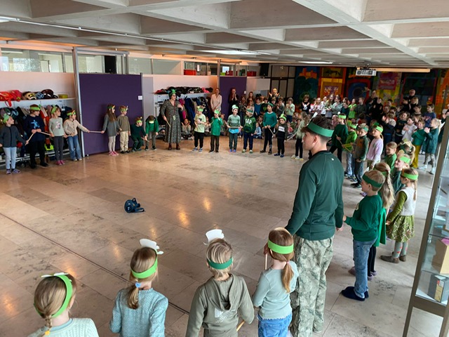 Irischer Tanz in der Aula