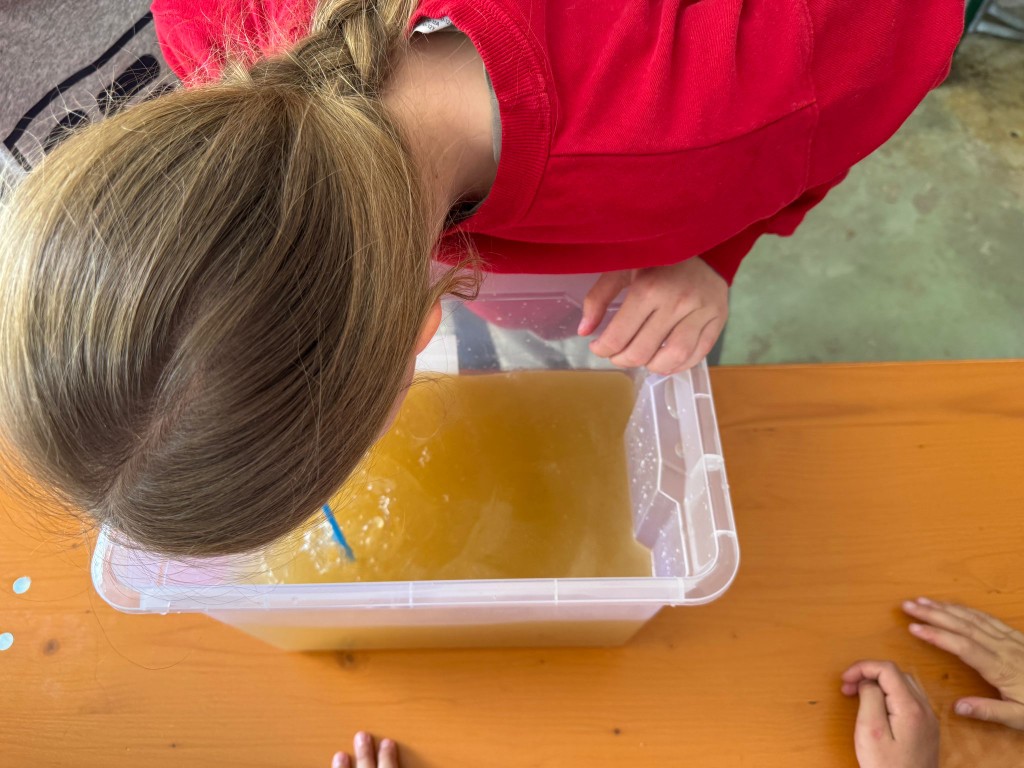 Schmutzwasser aufblubbern
